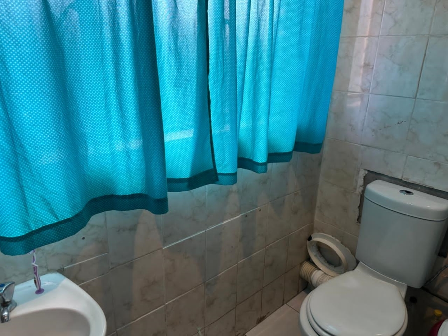 8 Bedroom Property for Sale in Oos Einde North West